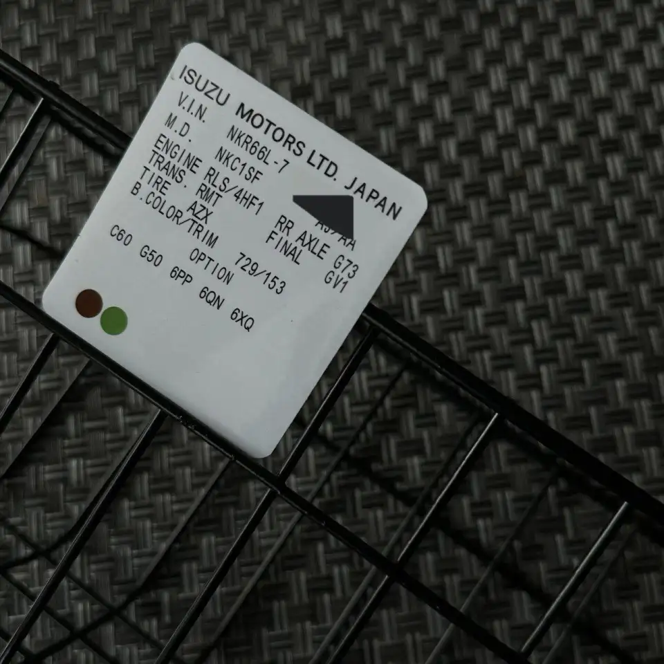 Изготовление шильдиков, бирок, наклеек на авто, фотография 7