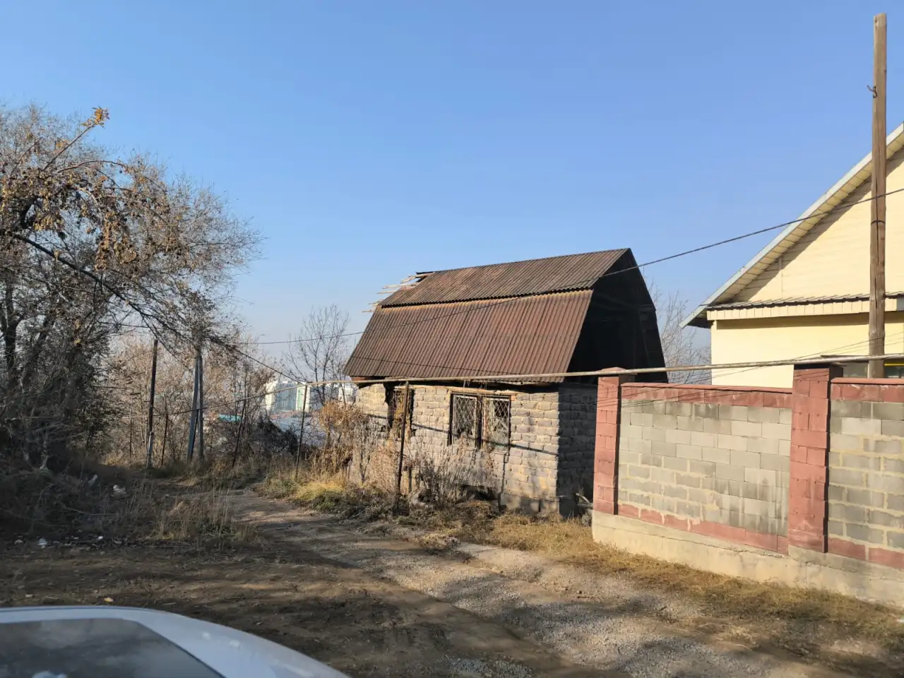 продам участок с домом в Алматы, фотография 1