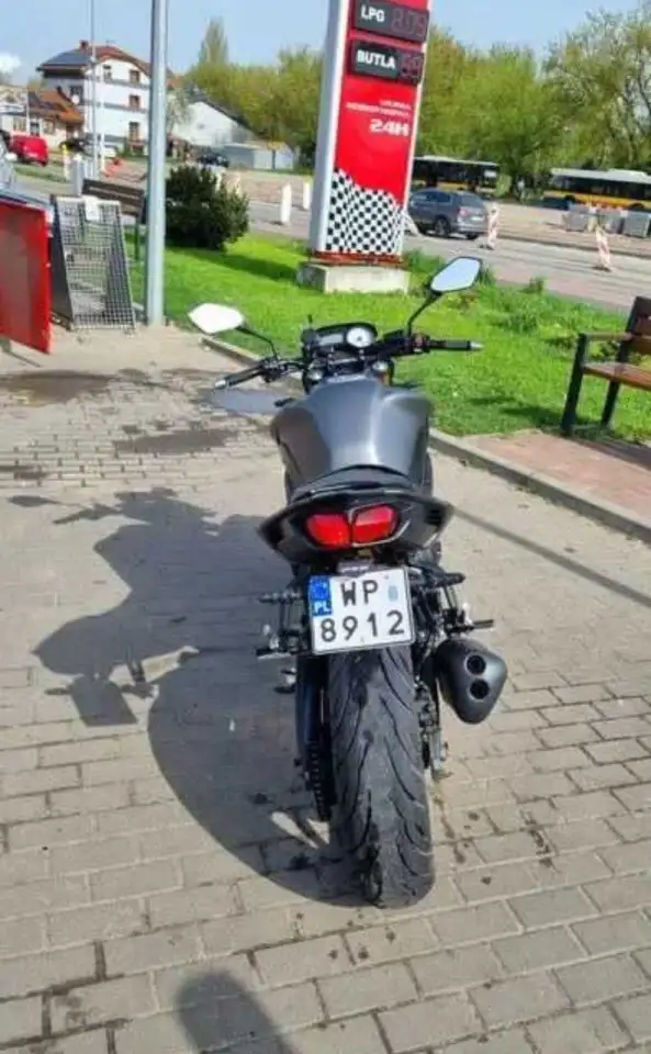 Yamaha FZ8, фотография 2