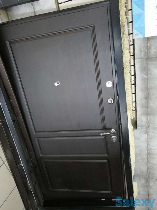 продам дверь (сняли с квартиры после застройщиков), фотография 2