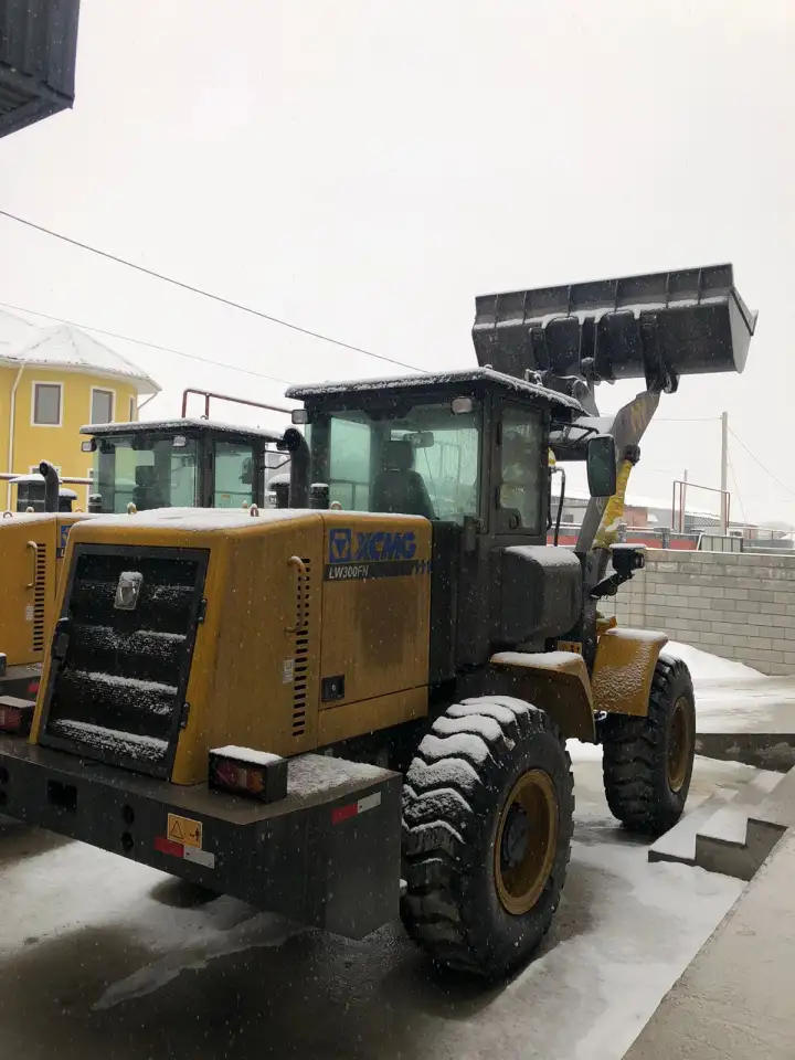 Продам фронтальный погрузчик XCMG LW300FN: 1.8 куба. РЫЧАГ..., фотография 12