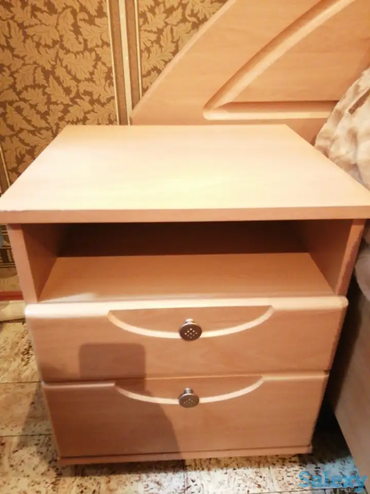 Продам недорого прикроватные тумбочки, фотография 3
