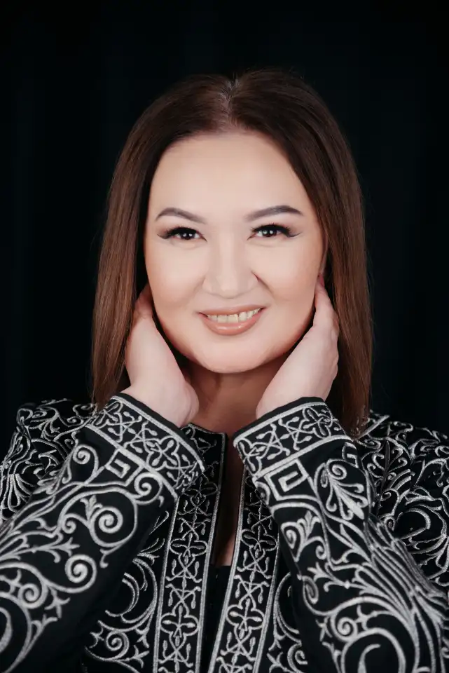 Ведущая, фотография 1