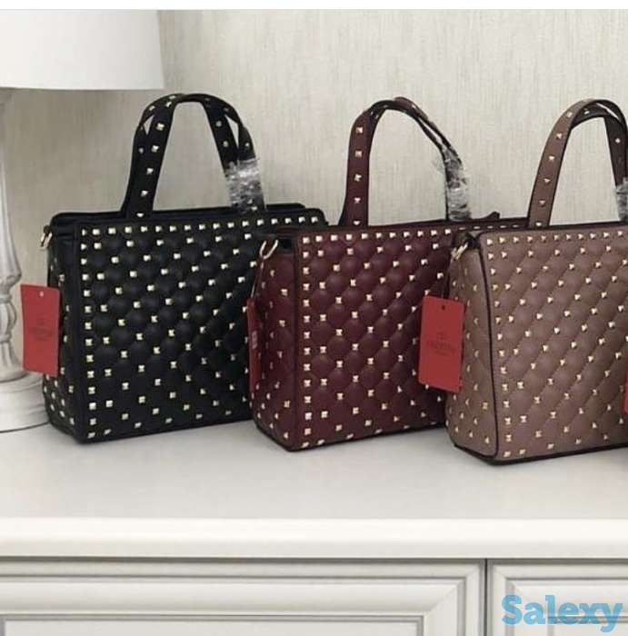 Модные сумки и брендовые очки, фотография 2