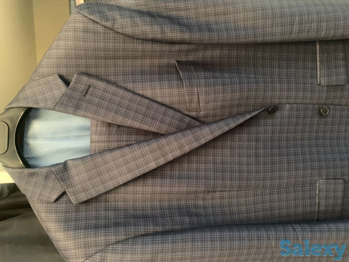 Срочно продам мужской костюм в хорошем состоянии Enrico Marinelli, фотография 1