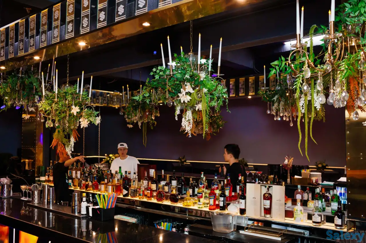 ПРОДАЁТСЯ ГОТОВЫЙ ДЕЙСТВУЮЩИЙ БИЗНЕС - БАР, Достык 104, фотография 2