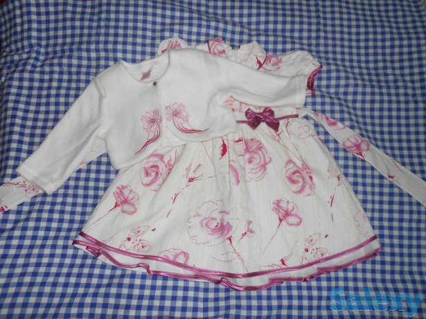 Спортивные костюмы и платья, фотография 1