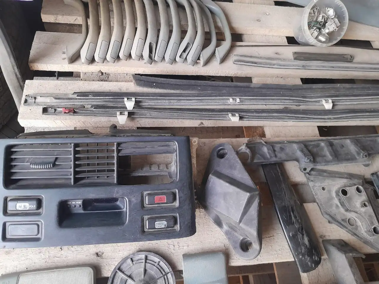 Подголовники на 3 ряд от Хонды Одиссей 1997, фотография 19