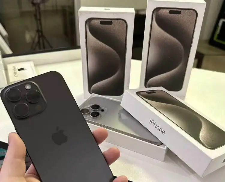 Продаю айфон в рассрочку, фотография 1