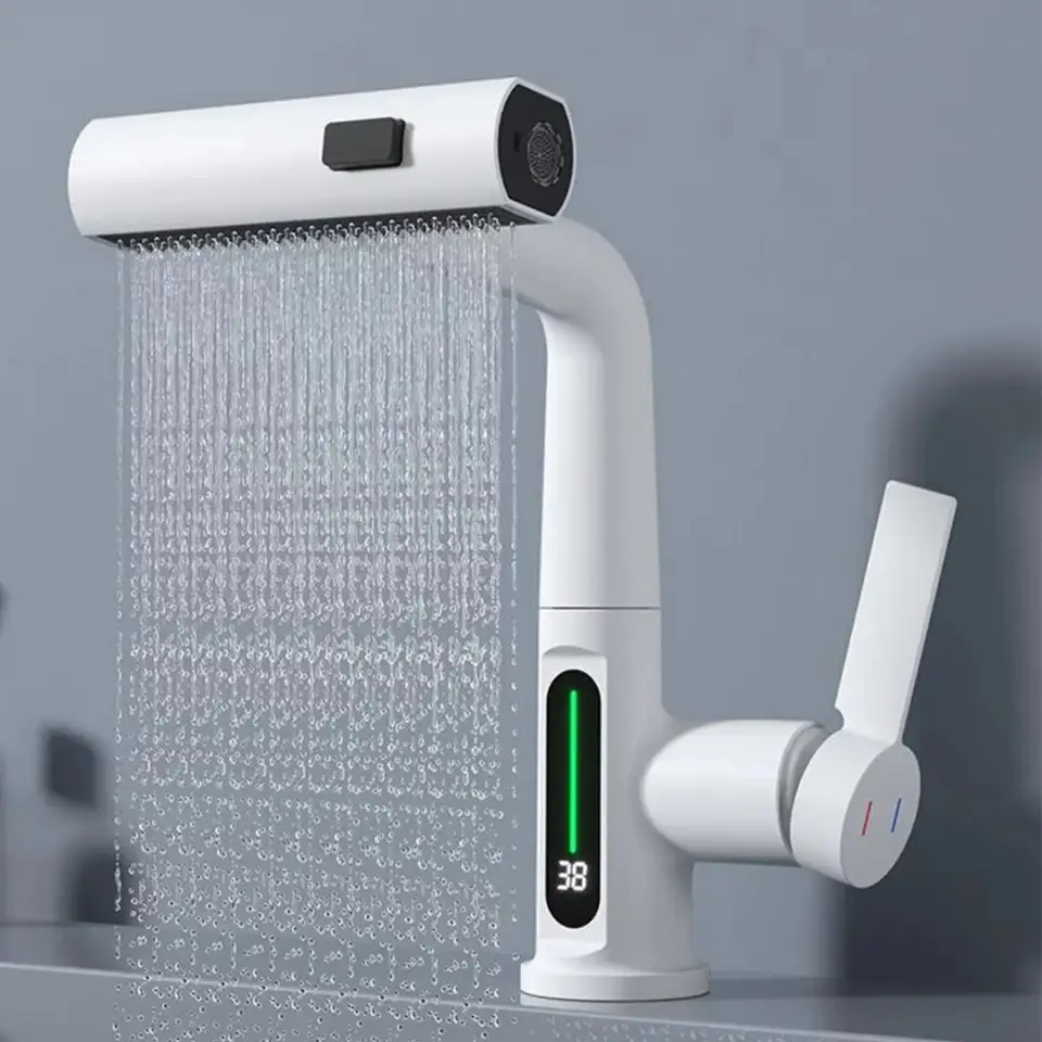 Смеситель с дисплеем выдвижной, фотография 1