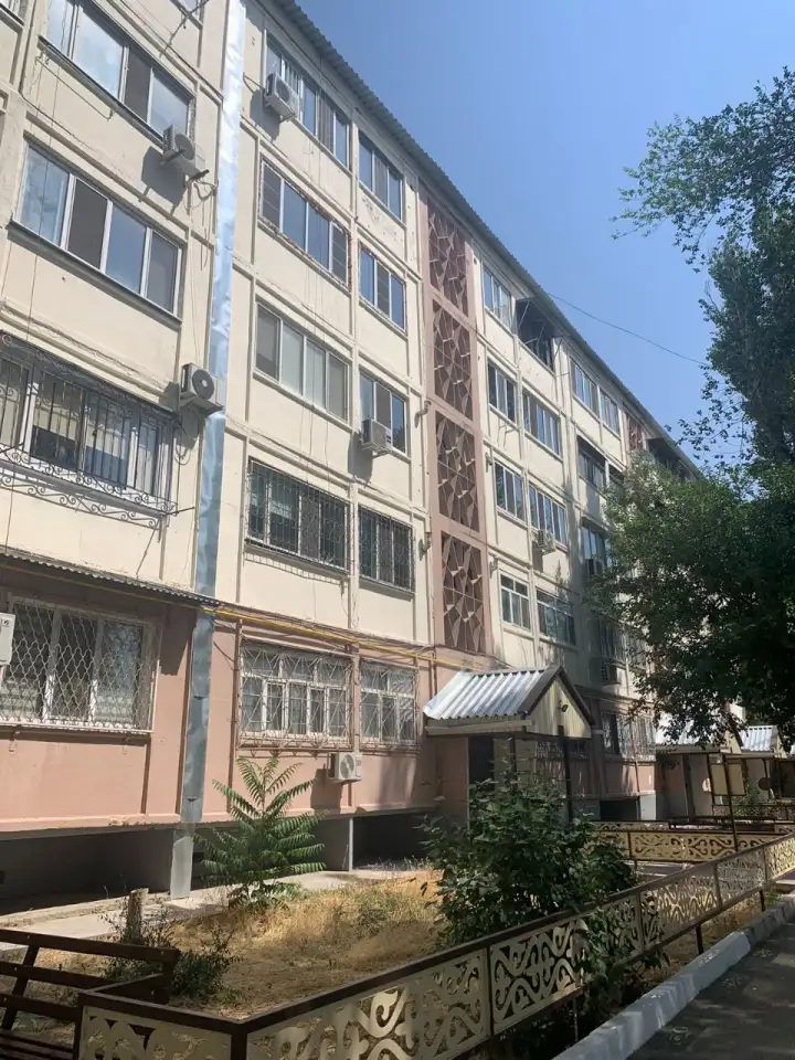 Продается 1 комнатная квартира в 8 микрорайоне, фотография 1