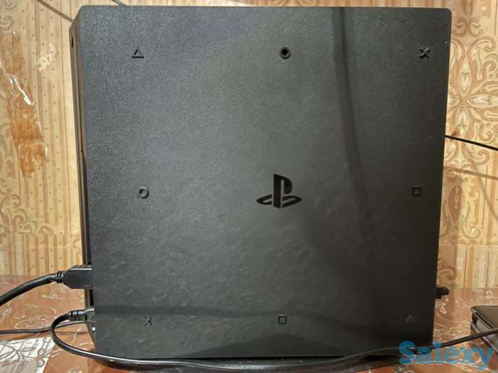 Продам Ps 4 pro, срочно!, фотография 3
