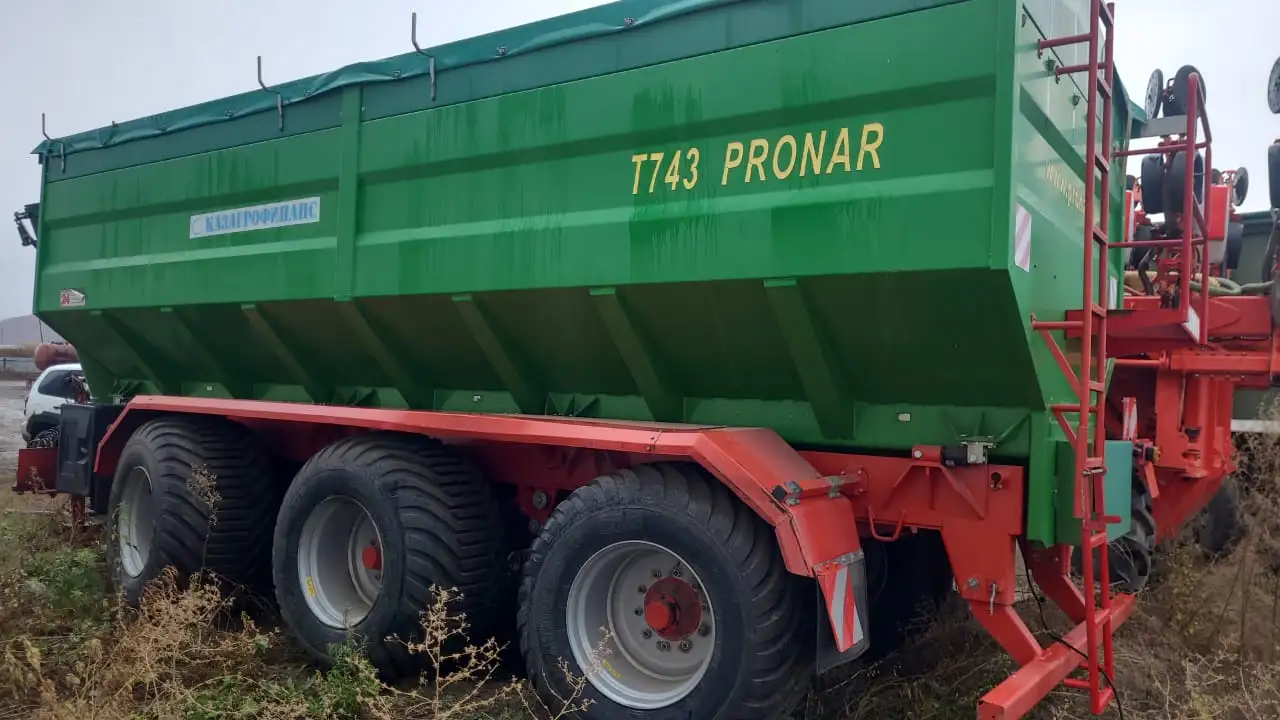Бункер перегрузчик зерна Pronar T743, фотография 3