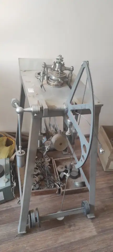 Прибор для испытания грунтов на сдвиг, фотография 1