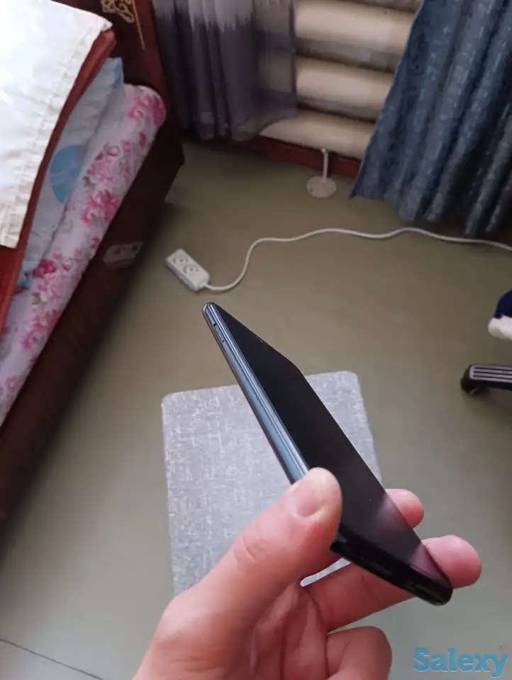 POCO X3 Pro (чёрно-синий; О.П.=8ГБ, В.П.=256ГБ), фотография 3