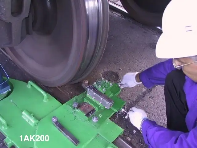 Колесотокарный станок для обточки колес, фотография 1