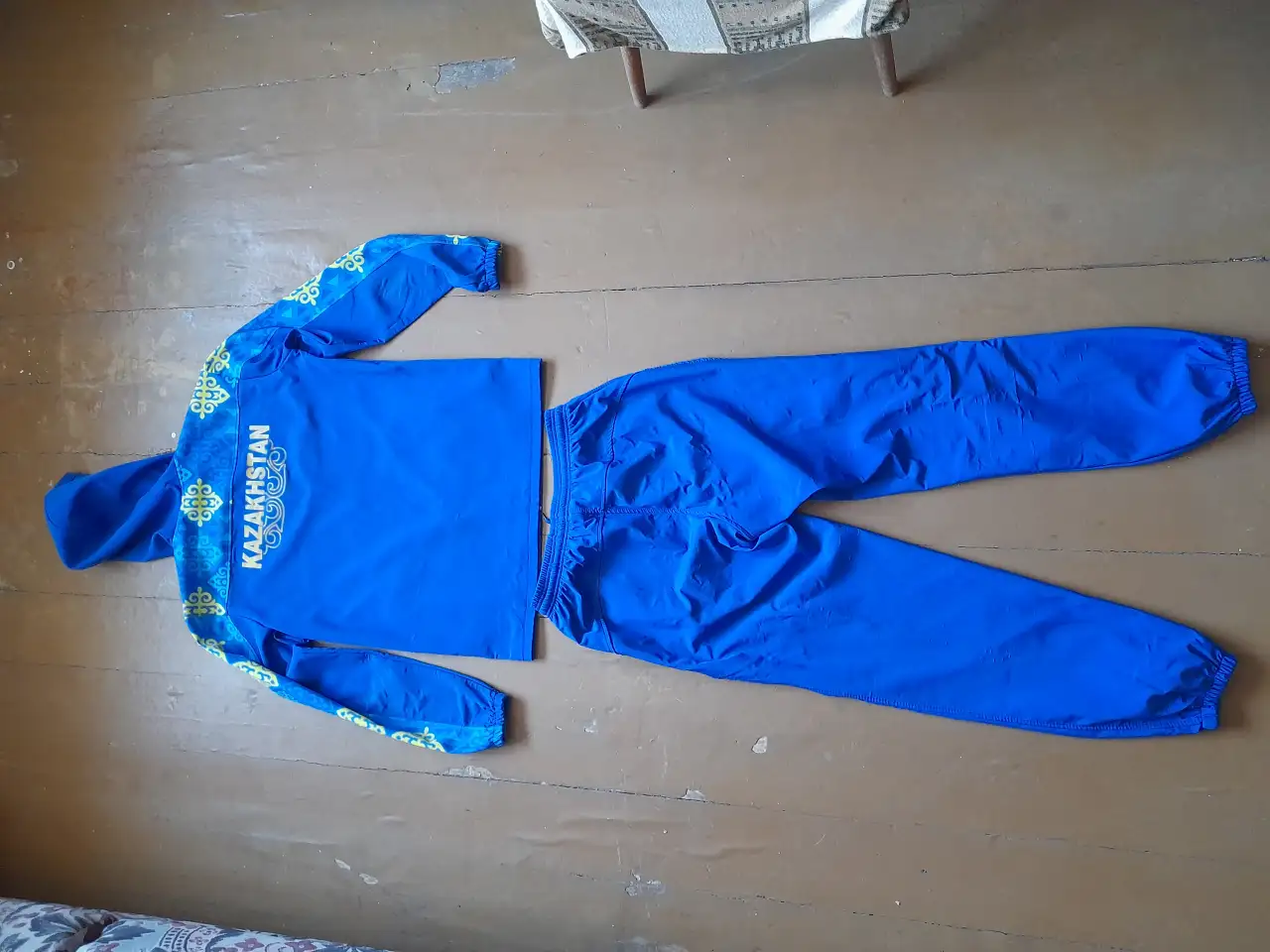 Продам спортивный костюм мужской, фотография 1