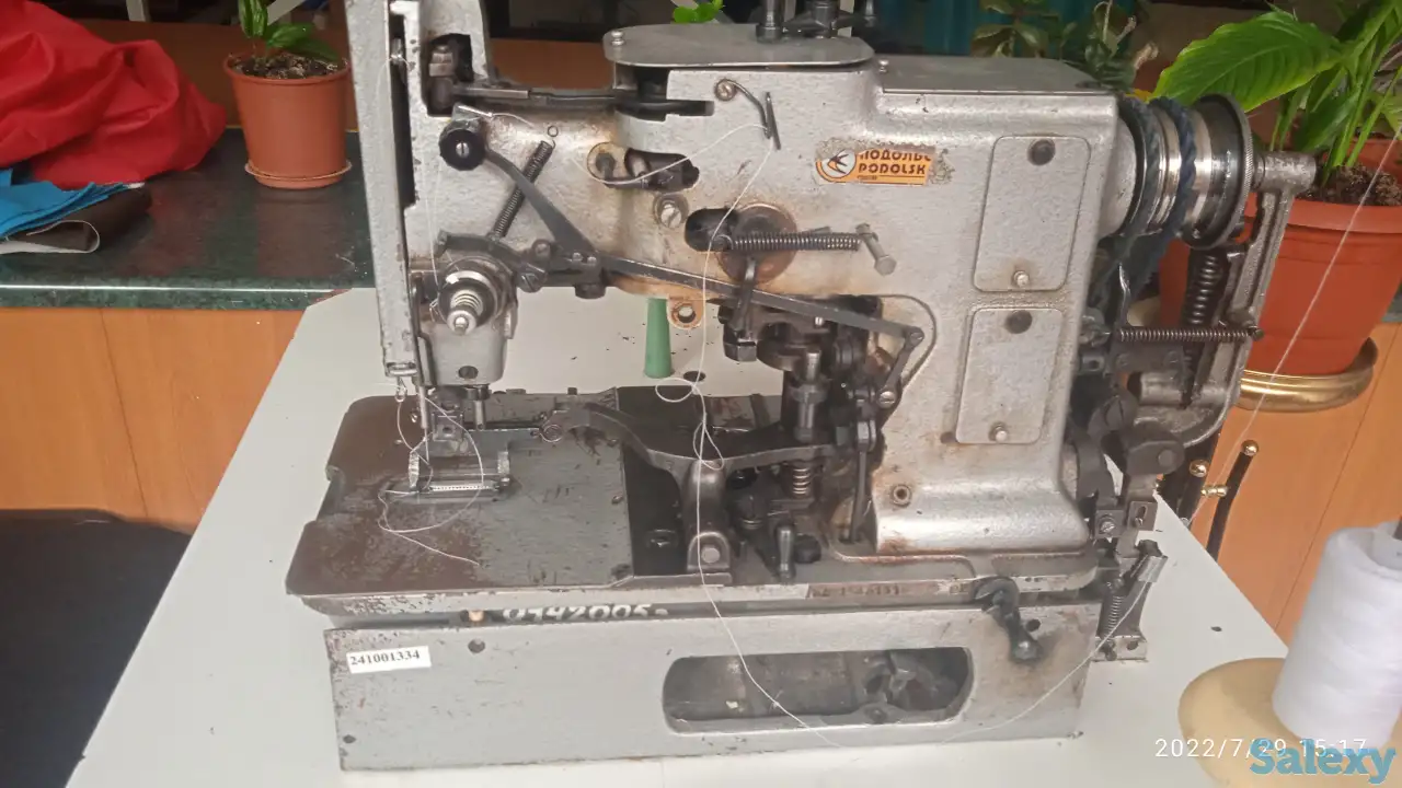 Петельная промышленная машинка, фотография 2