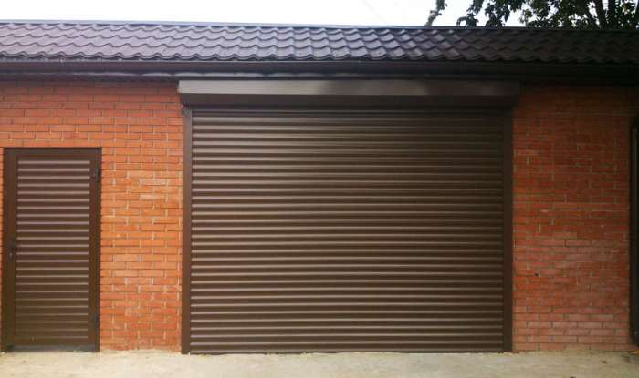 Секционные гаражные ворота, уличные ворота, шлагбаумы, фотография 2