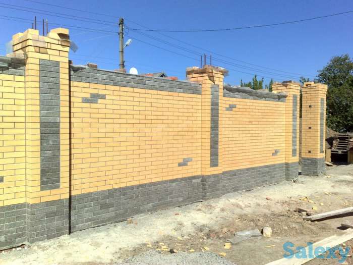 Строительство забора из кирпича, фотография 3