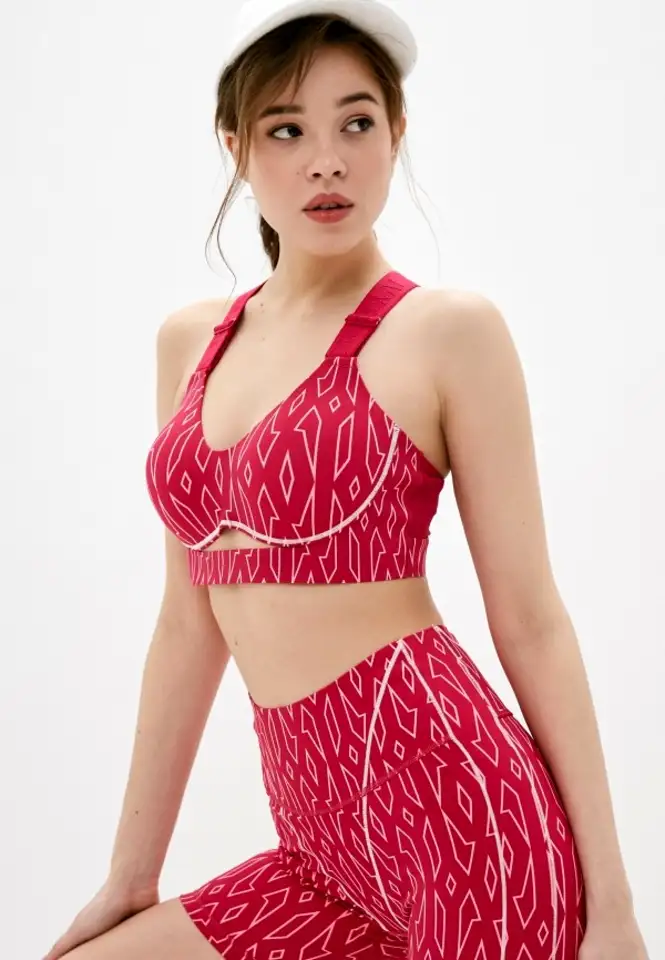 Топ спортивный adidas originals, фотография 1