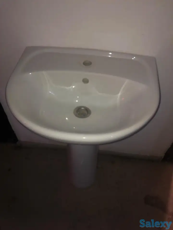 Раковина умывальника с пьедесталом, фотография 3