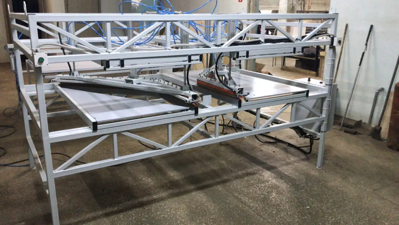 Станок для изготовления вкладышей в биг-беги, фотография 2