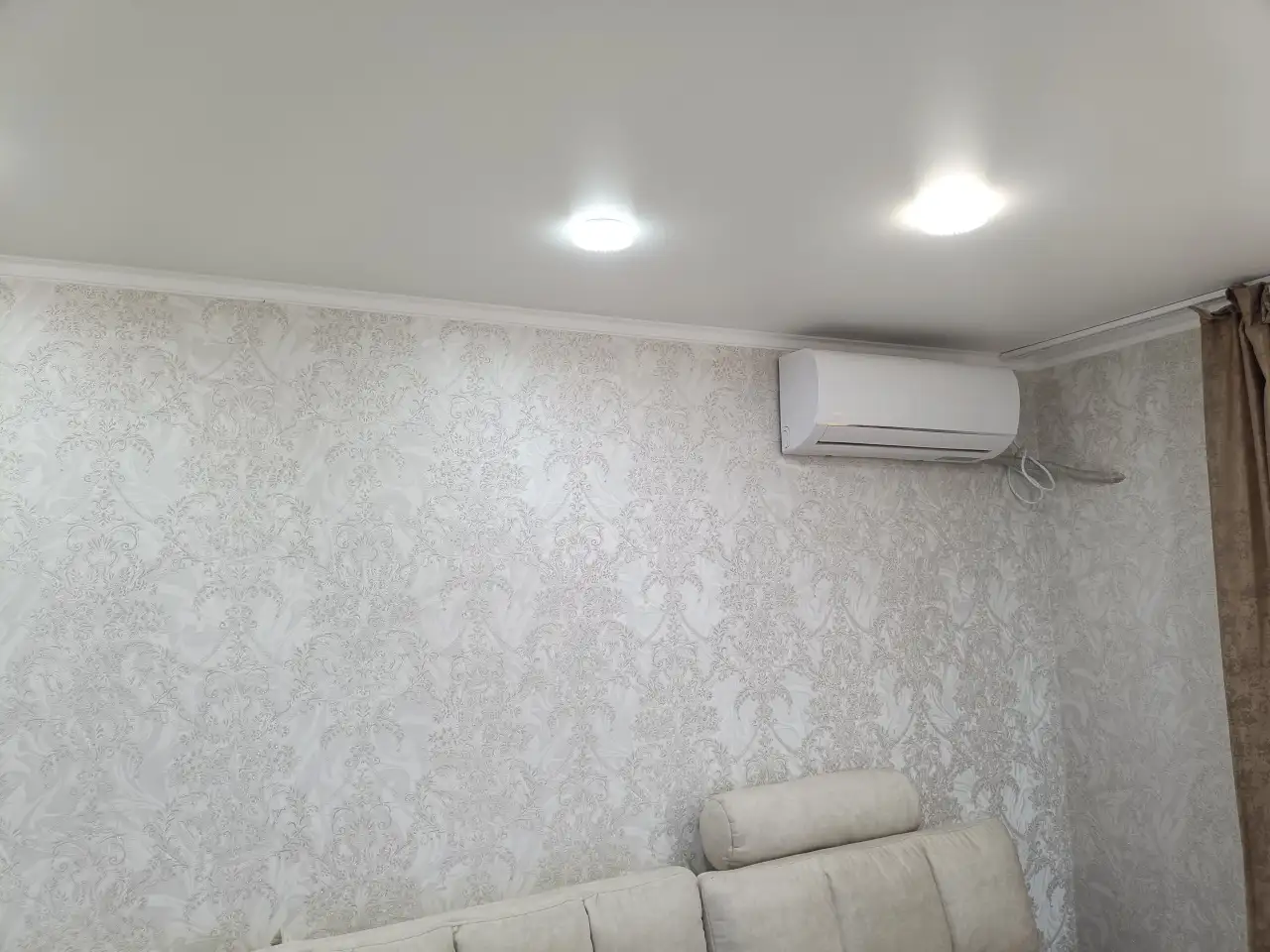 Продам 3х комнатную квартиру . Малайсары батыра 35.Суворова, фотография 3