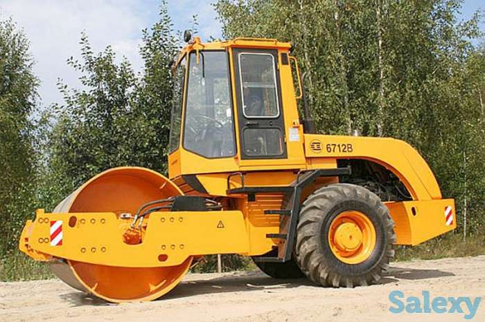 Каток грунтовый вибрационный самоходный Амкодор 6712В, фотография 3