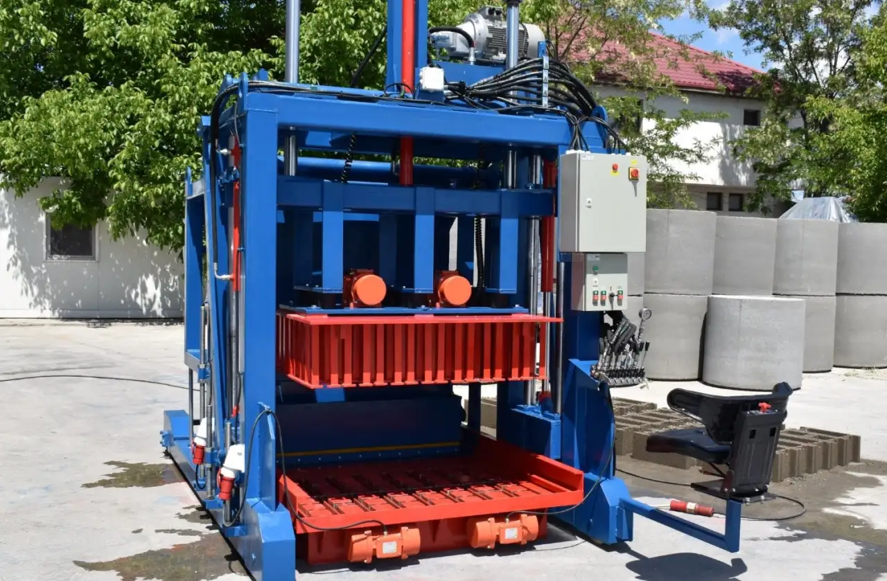 Вибропресс мобильный Svemlo SUMAB 4800., фотография 2