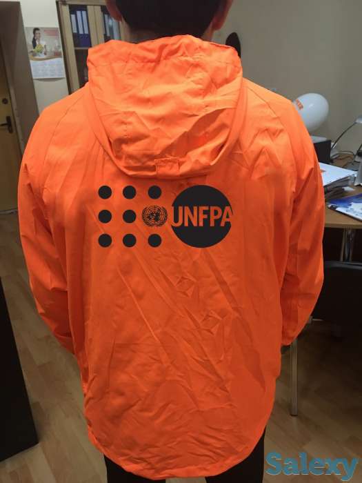 Брендирование спецодежды,логотипы,надписи, фотография 3