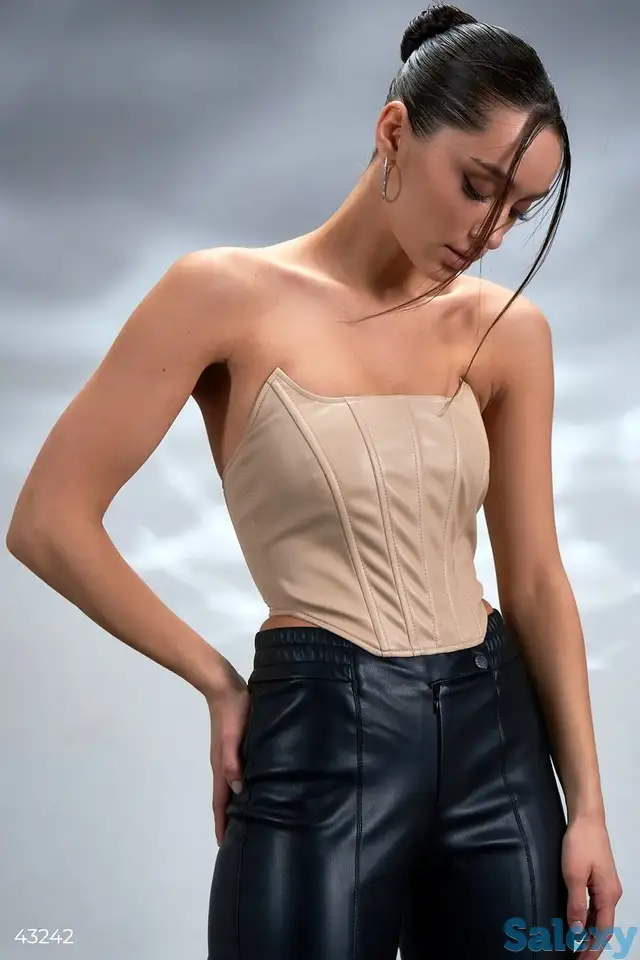 Бежевый корсет из экокожи, фотография 1