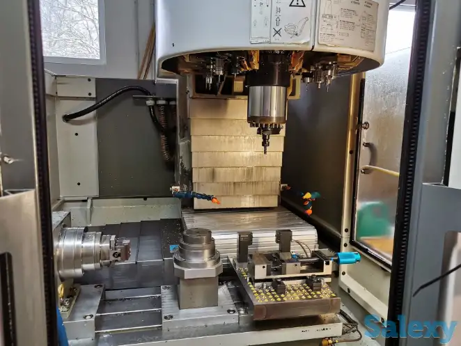 - серийный номер: 448/38 - данные без гарантии - перемещение по оси X: 550 мм, по оси Y: 300 мм, по оси Z: 425 мм - упра, фотография 1