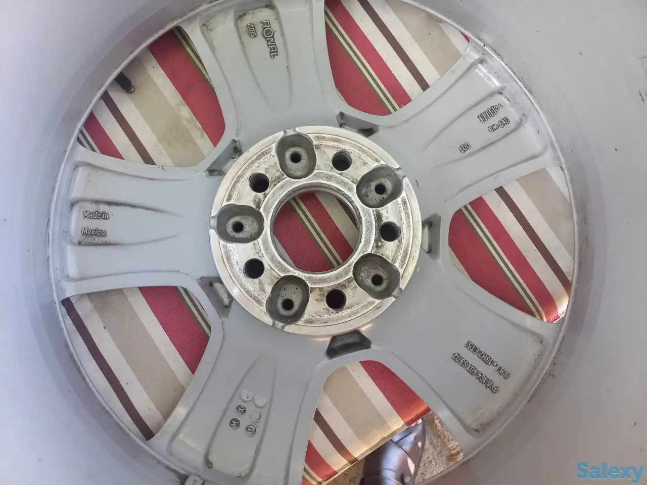 Продам два литых легкосплавных диска. Размер 18, 5-112. Производство Мехико., фотография 3