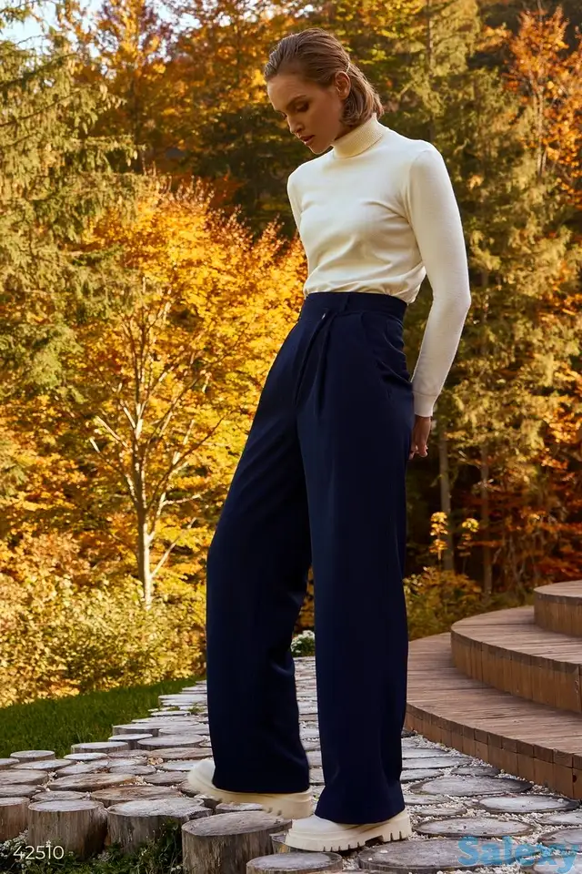 Широкие брюки прямого кроя, фотография 1