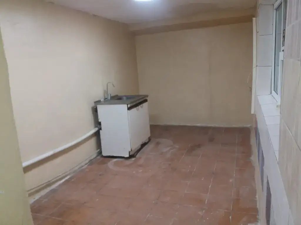 Предлагаем  в аренду часть помещения под магазин, фотография 1