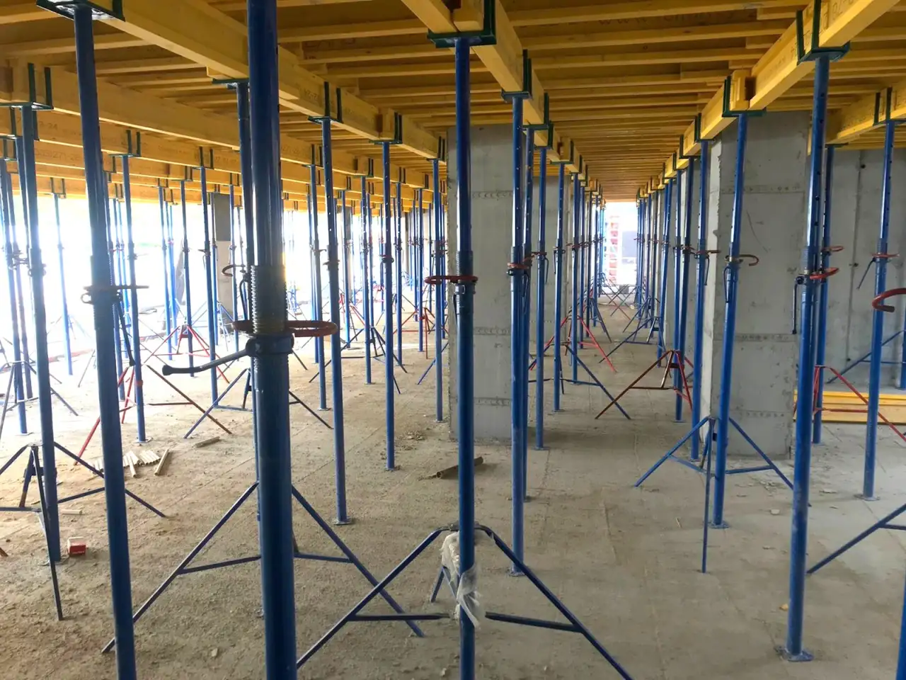 Продажа опалубки перекрытий. Любые объемы, фотография 1