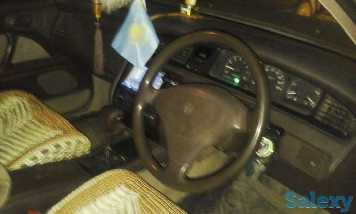 Автомобиль Toyota, фотография 1