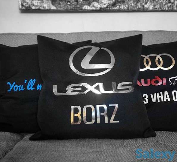 Декоративная подушка в автомобиль, фотография 2