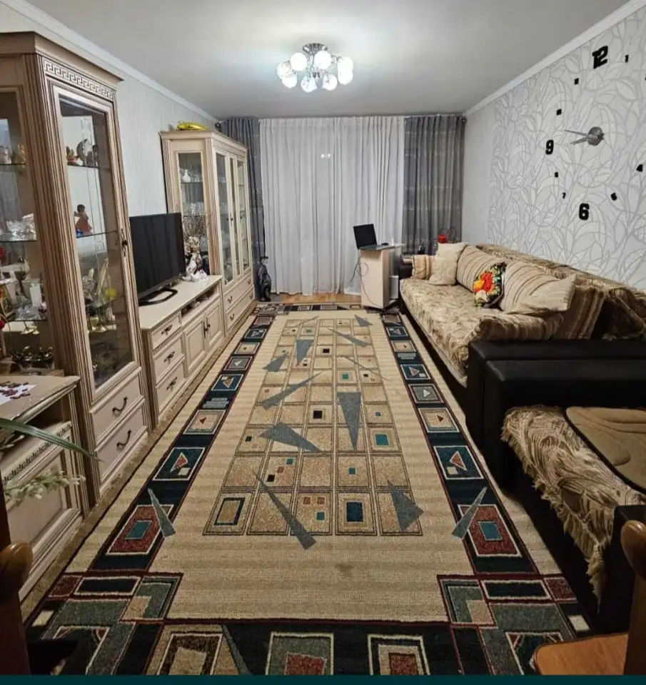 Продам Зх комнатную квартиру, Ул. Конституции, фотография 1