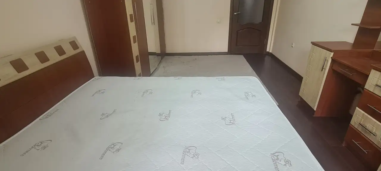 Продам спальный гарнитур и шифоньер!, фотография 4