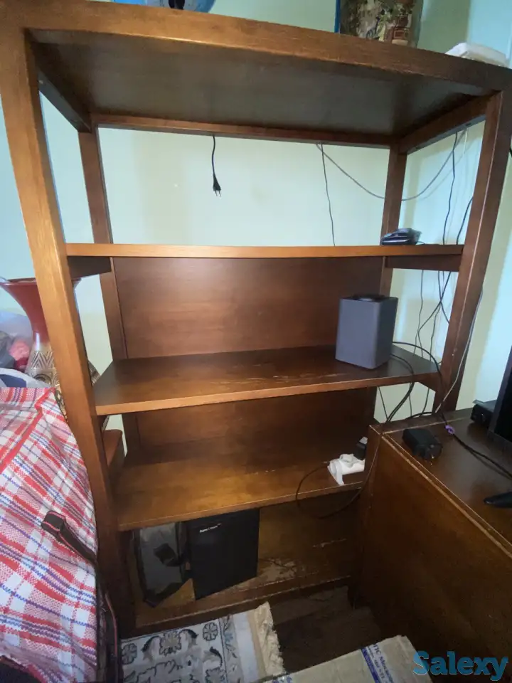 Продается добротная книжная полка ,  покупалась в Эголайфе (EgoLife), фотография 1