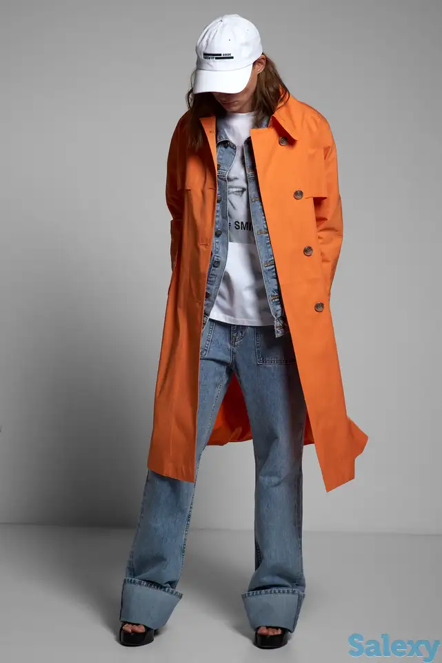 Тренч в оранжевом цвете с кокеткой vassa&co, фотография 1