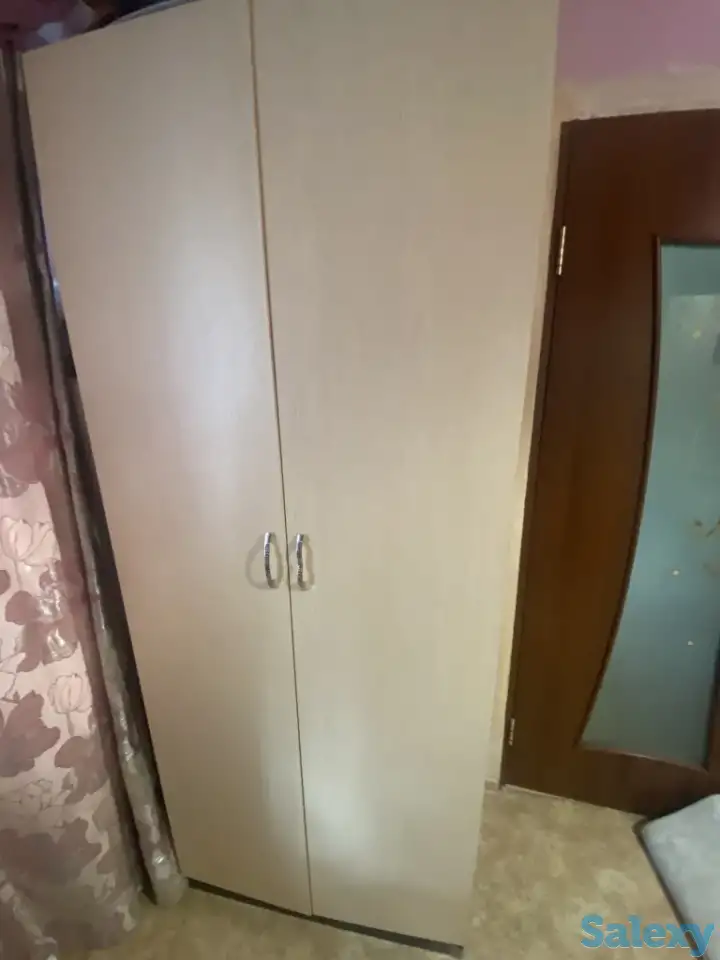 шкаф бежевый для одежды, фотография 4