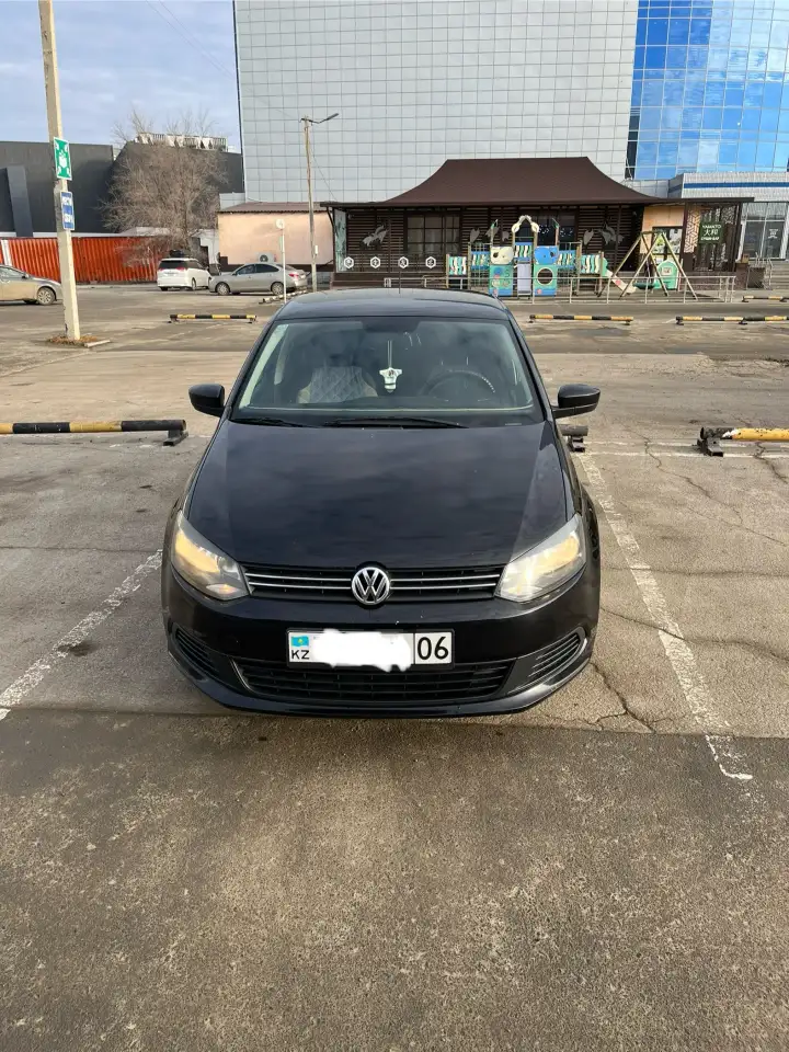 Продаю Volkswagen Polo 2012г, фотография 2