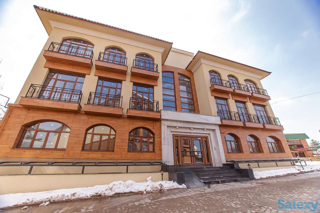 3-комнатная квартира, 212.3 м², 1/3 этаж, мкр Горный Гигант, Тайманова 222/6, жк SOVMIN, фотография 1