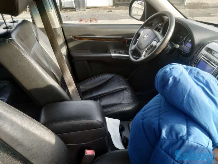 Продажа автомобиля Hyundai Santa Fe, фотография 4