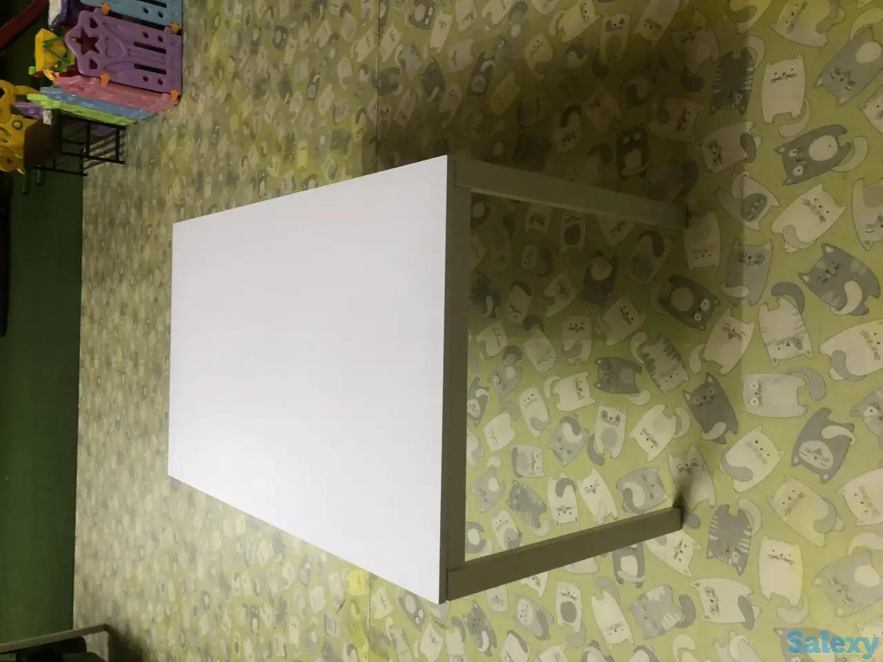 Стол «Икеа», фотография 1