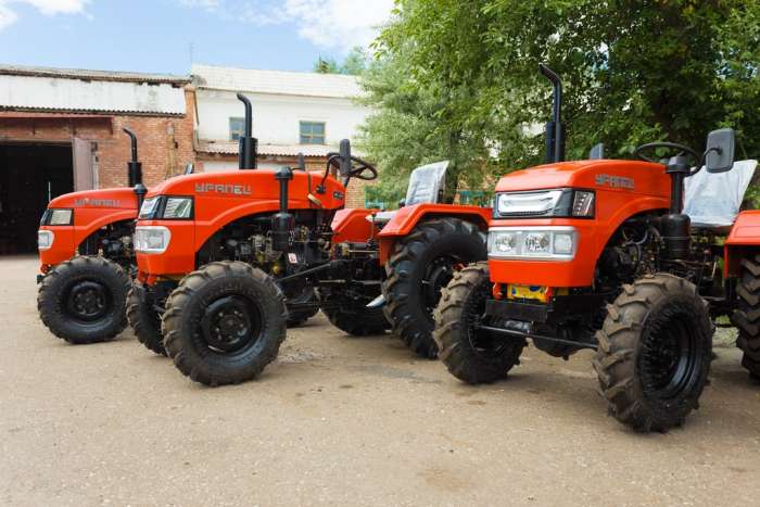 Минитрактор полноприводный Уралец 224 б (22 лс  блок. зад. дифф.), фотография 1