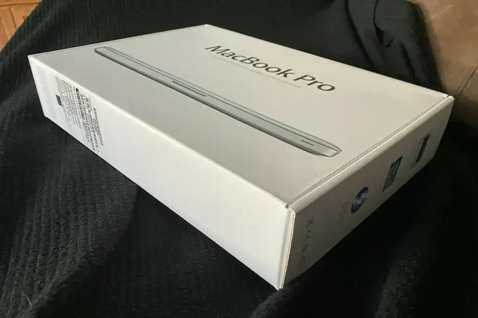 Macbook Pro 14 дюймов абсолютно новый 2024  Запечатанныйнеоткрытый в коробке, фотография 1